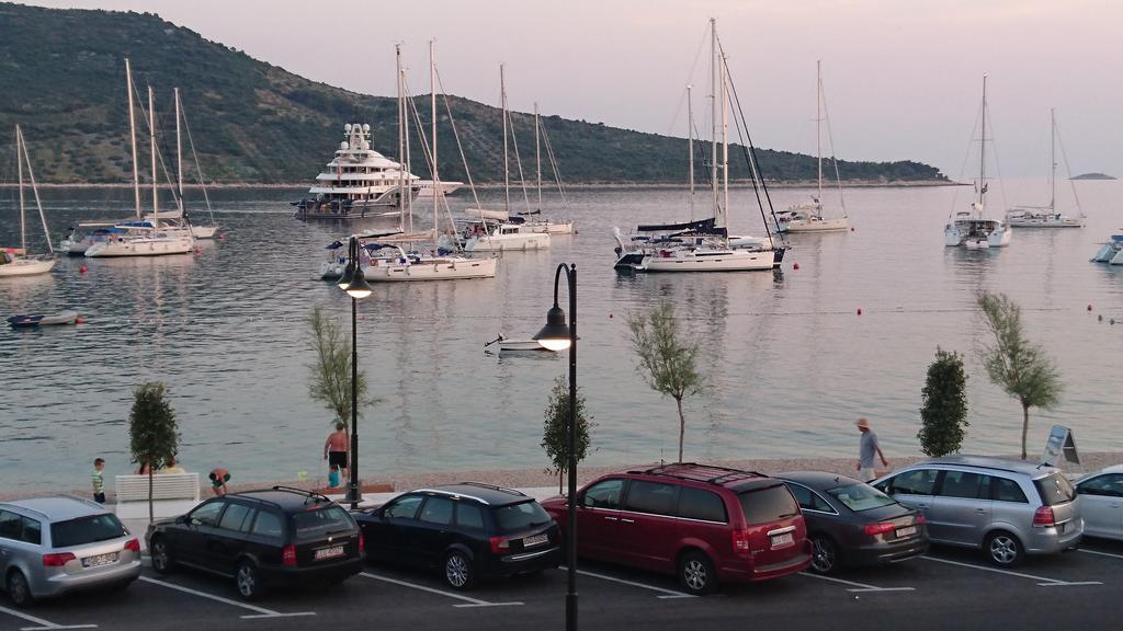 Villa Sisa Primosten Bagian luar foto